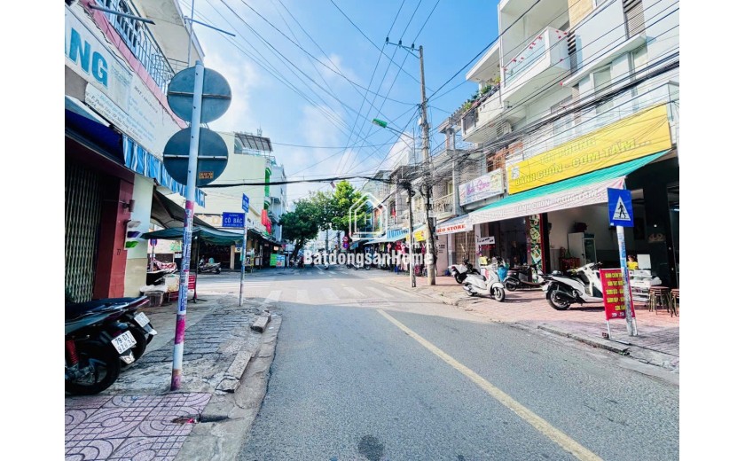 Nhà trung tâm Huỳnh Thúc Kháng – gần chợ Xóm Mới, biển 5 phút – đang cho thuê 6tr/tháng